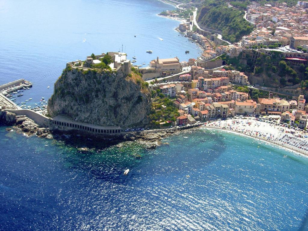 Scilla Beach Villa Exterior photo